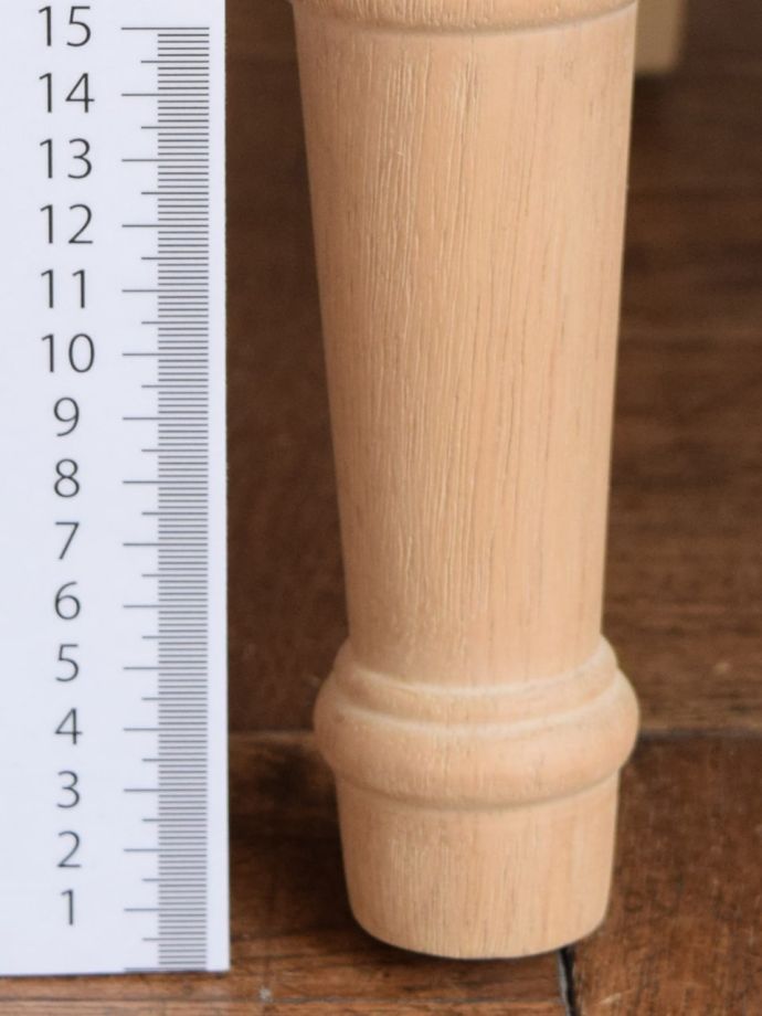 アンティーク調椅子の脚