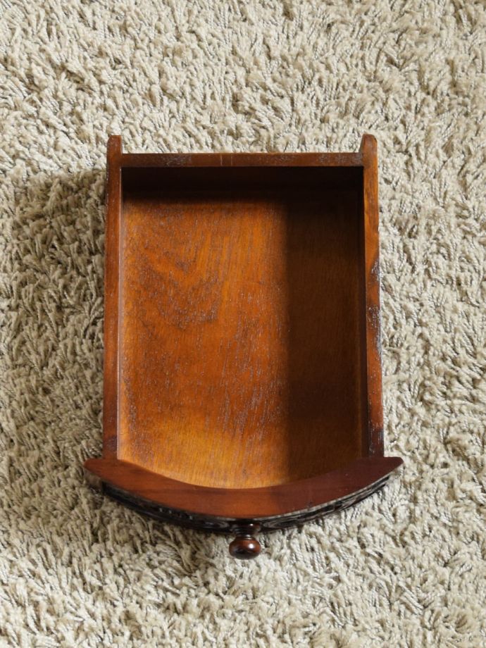 テーブルの引き出し