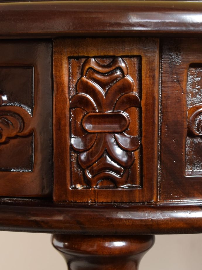 アンティーク調の装飾