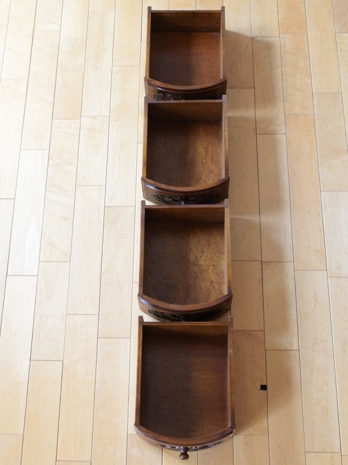 サイドボードの引き出し