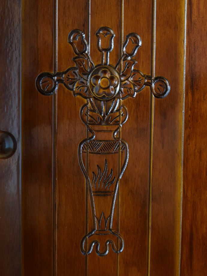 サイドボードの装飾