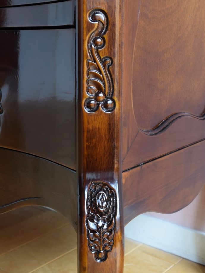 チェストの装飾