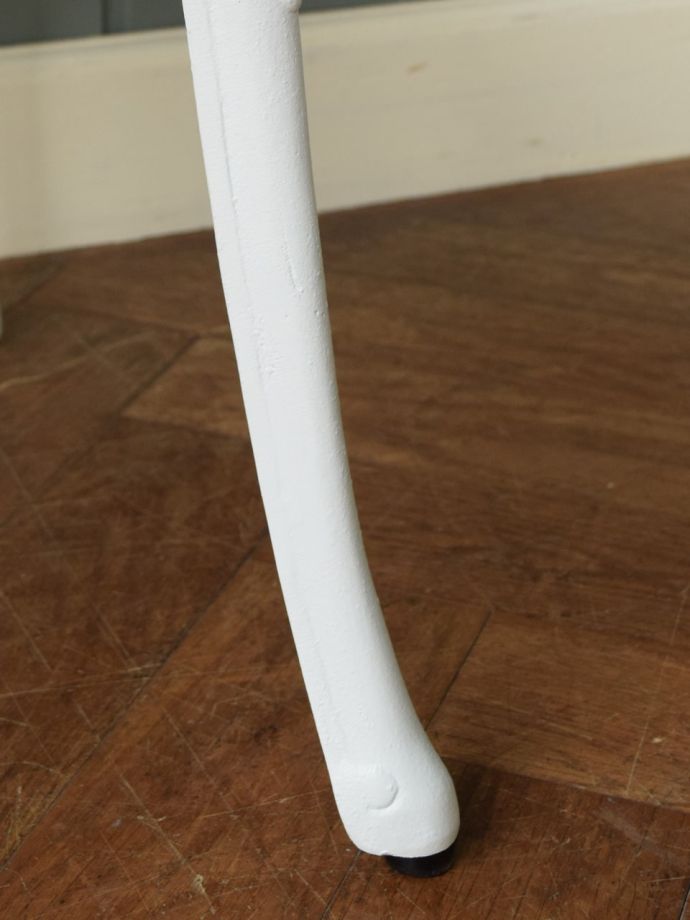 ガーデンチェアの脚