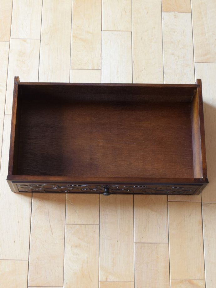 キャビネットの引き出し