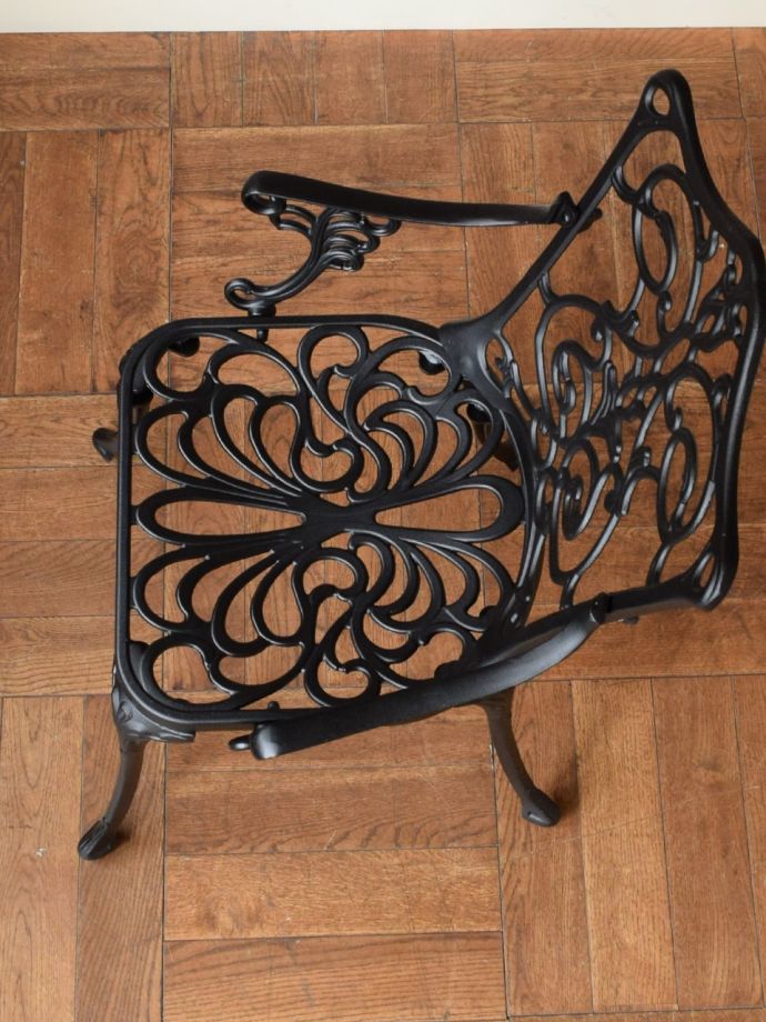 アイアンチェアの座面