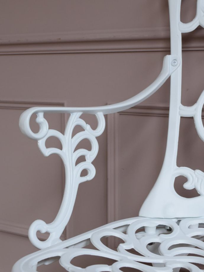 ガーデンチェアのアーム