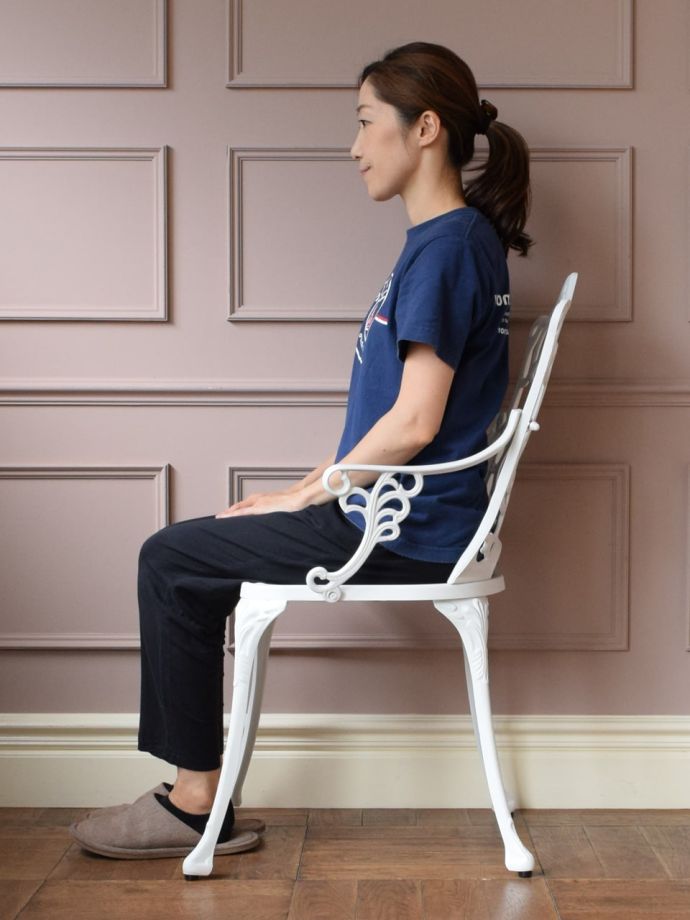 ガーデンチェアの側面