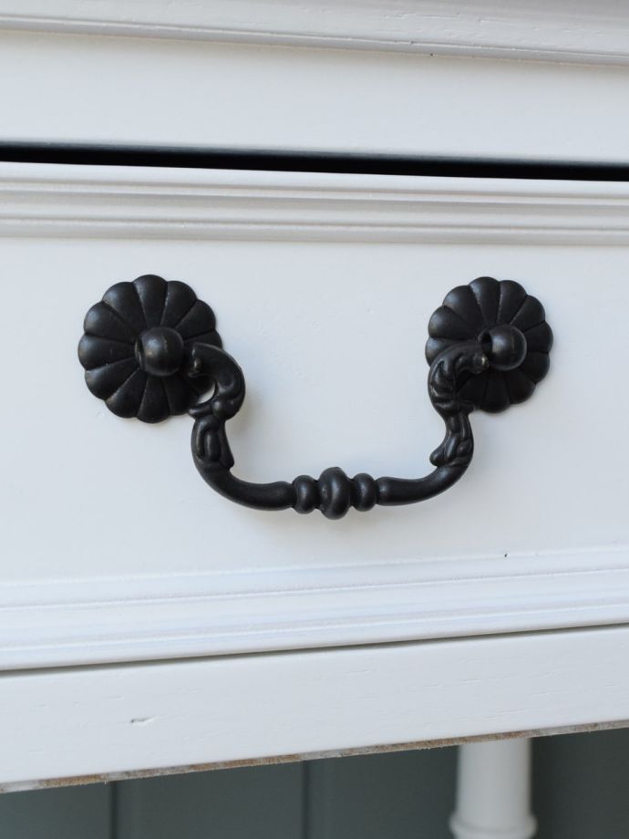 アンティーク風家具の取っ手