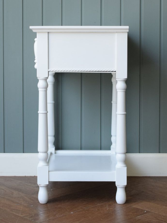 サイドチェストの側面