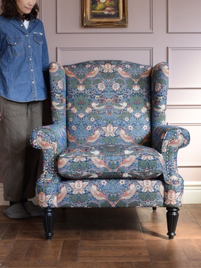 アンティーク調の1人掛けソファ