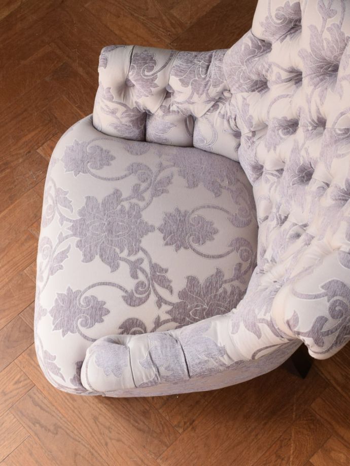 アンティーク調ソファの座面