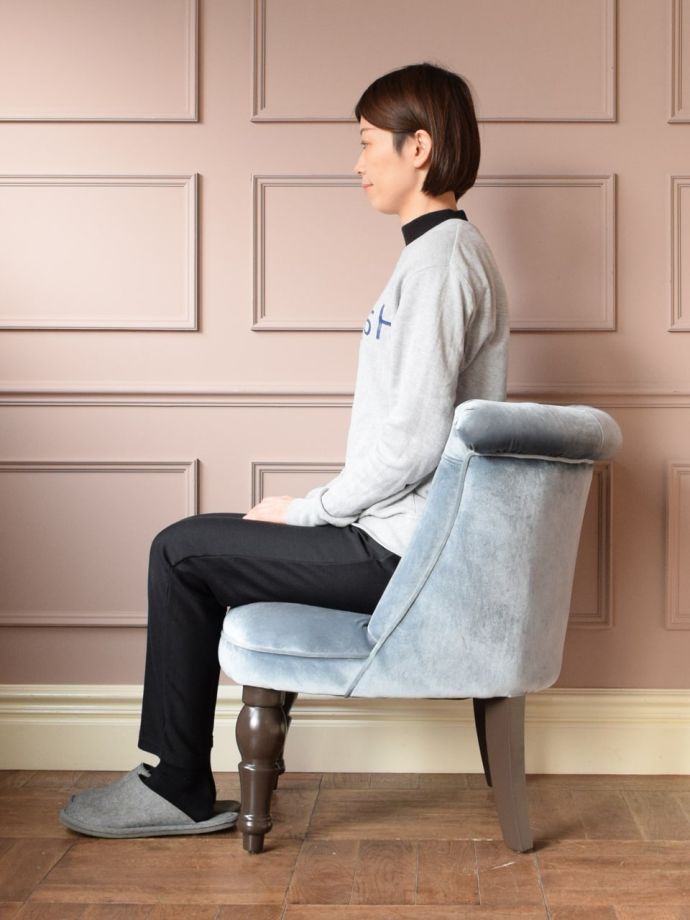 おしゃれな一人掛けソファの掛け心地