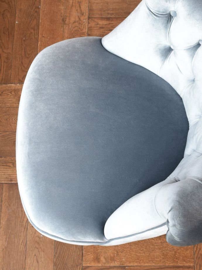 アンティーク調ソファの座面