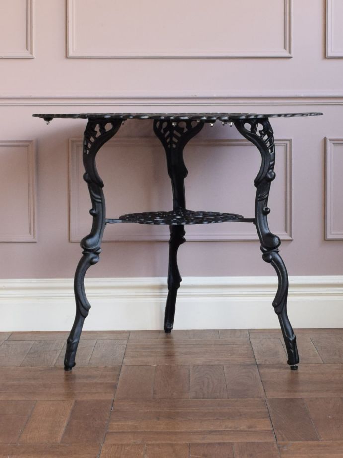 テーブルの側面