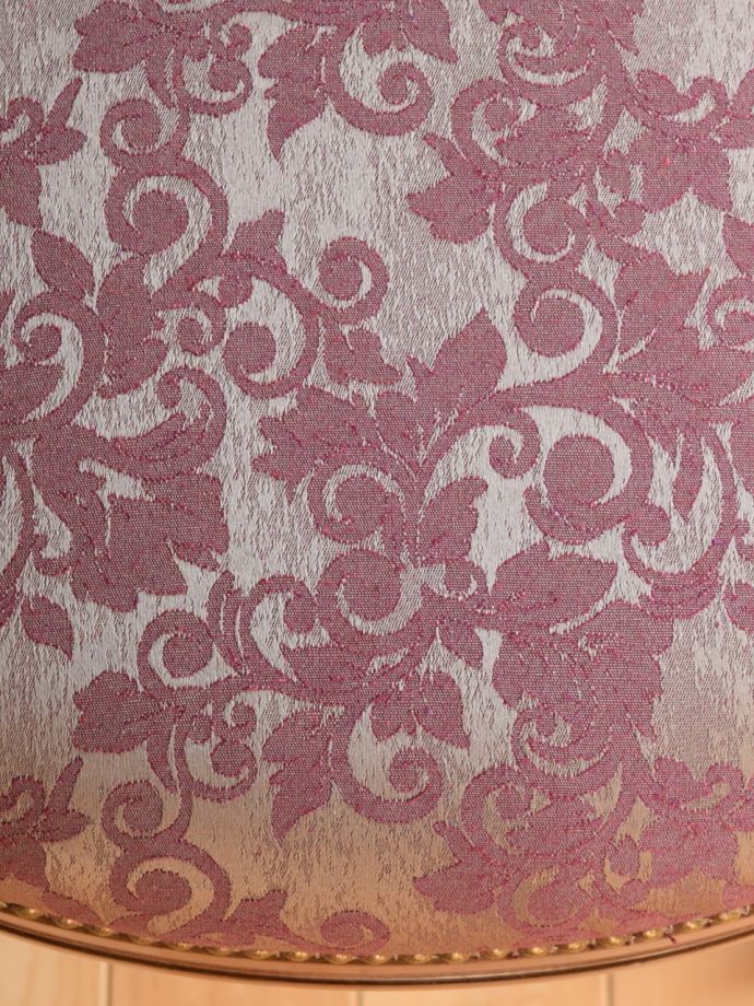 アンティーク調スツールの生地