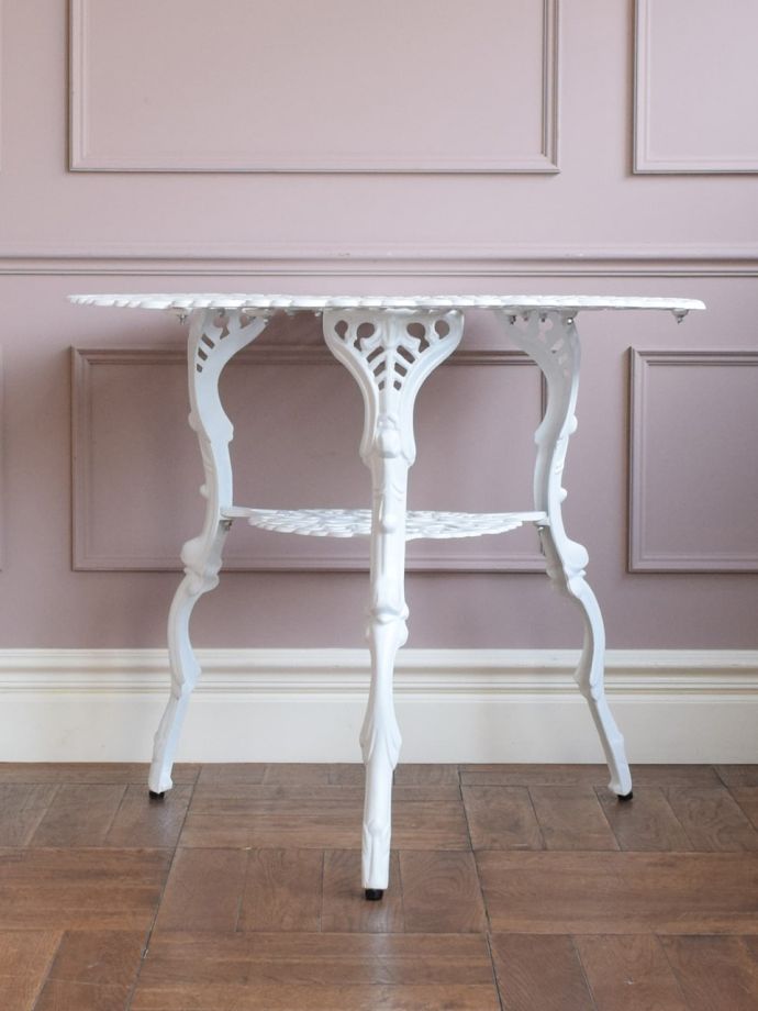 テーブルの側面