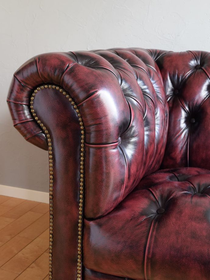 ひじ掛け部分のデザイン