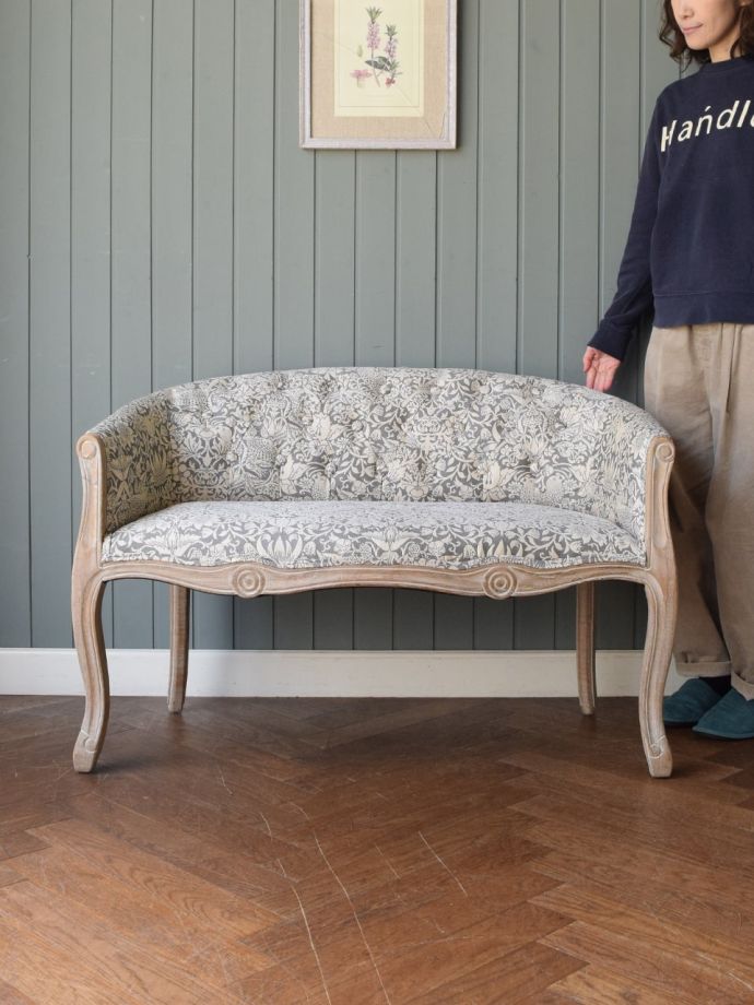 ウィリアムモリス風のアームチェア