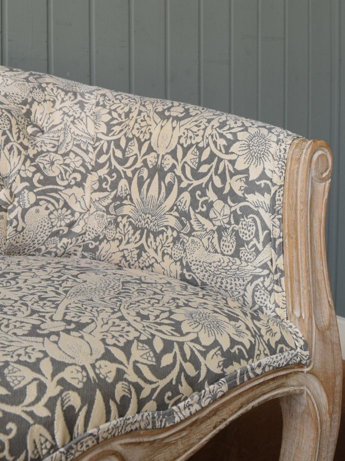 アンティーク風チェアのアーム