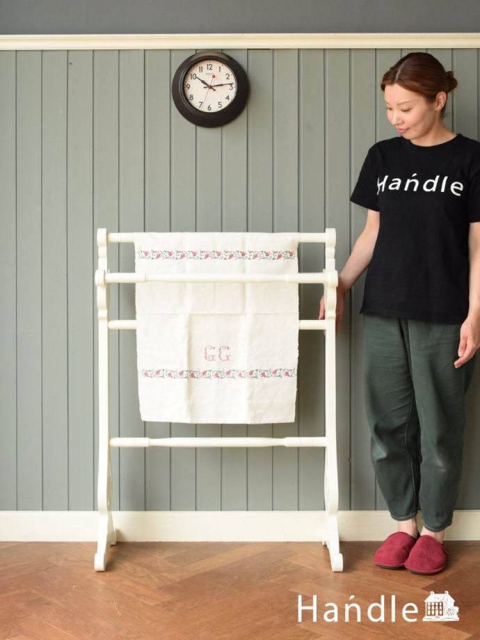 アンティーク調のタオルハンガー