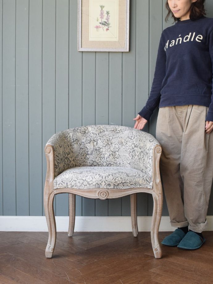 ウィリアムモリス風のアームチェア