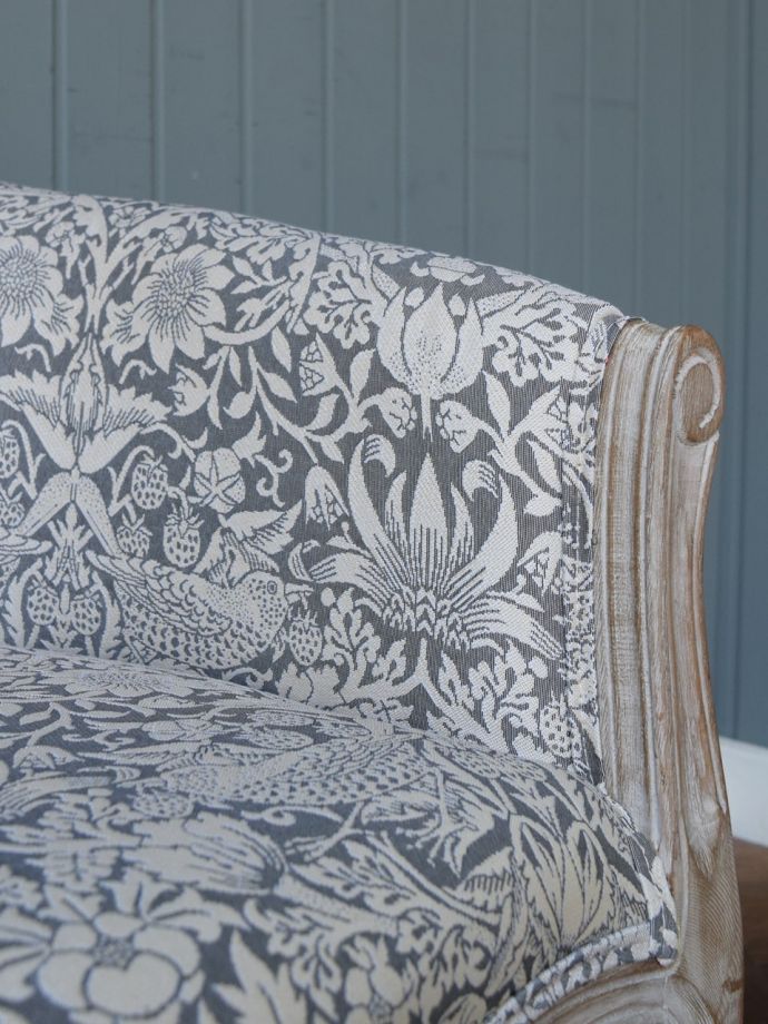 アンティーク風チェアのアーム