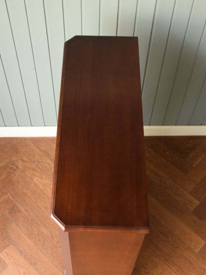 マホガニー材 ブックトローフ チッペンデール様式　イギリス　オープンシェルフ マホガニー材 ブックトローフ チッペンデール様式 イギリス オープン