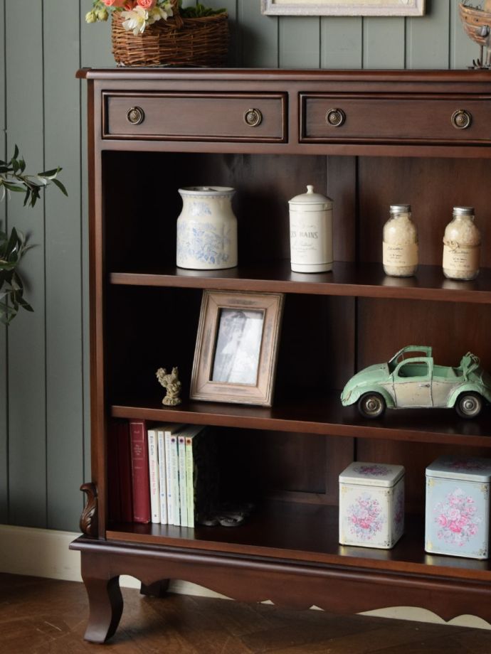 英国アンティーク調のオープンシェルフ、マホガニー材のおしゃれな本棚