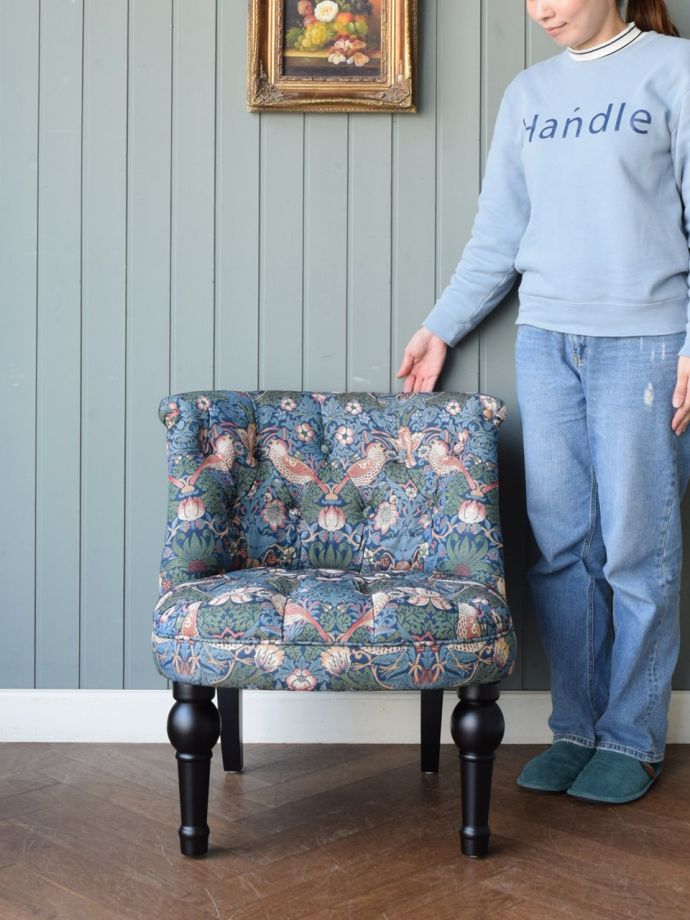 アンティーク調の1人掛けソファ