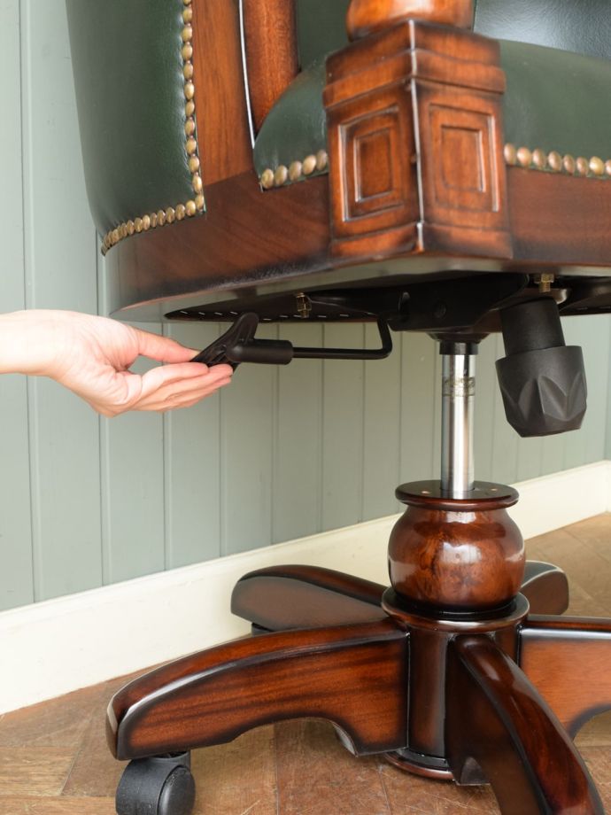 高さ調節できる椅子