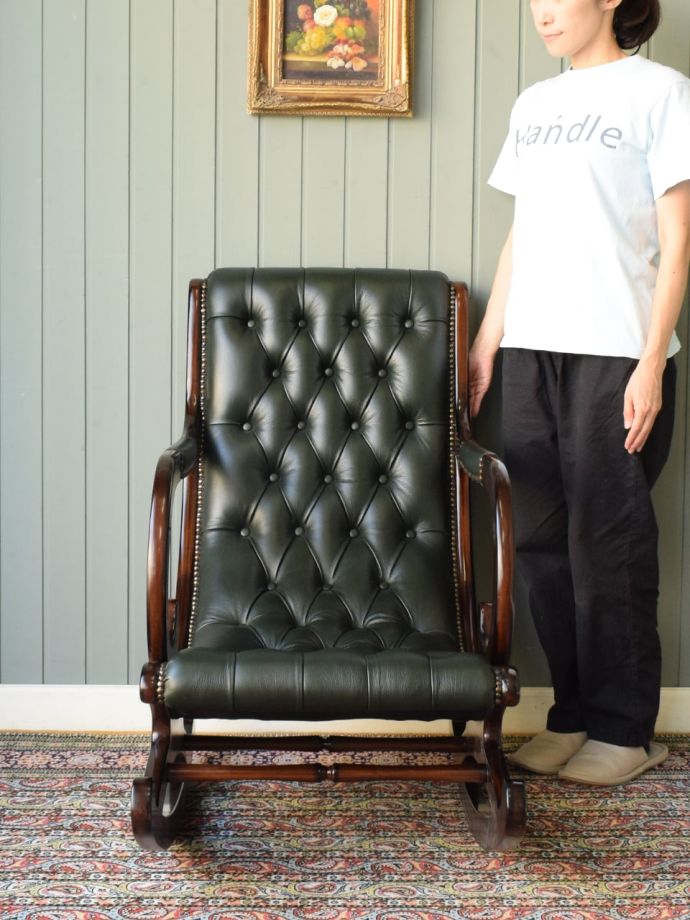 アンティーク調のカッコいい一人掛けチェア