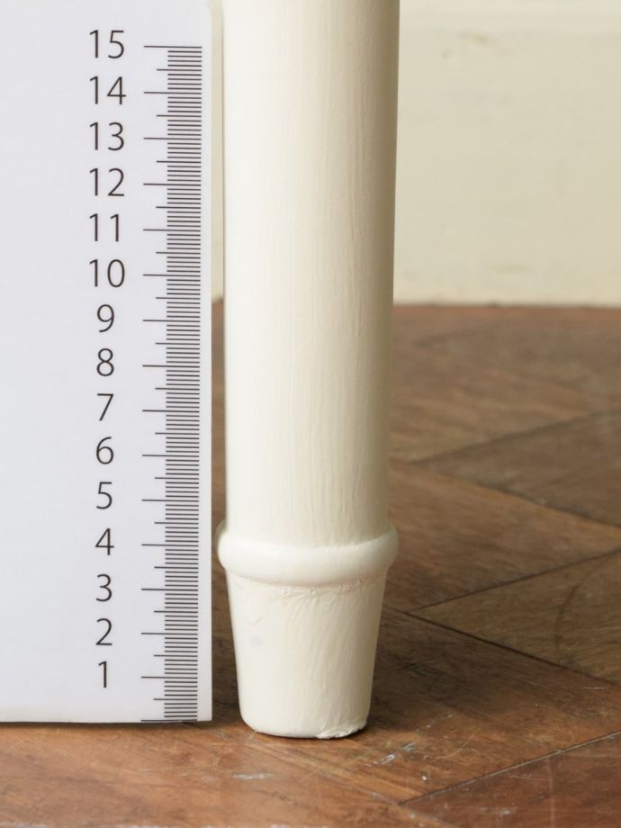 フランスアンティーク調のコンソールテーブル、シャビーシックな白い