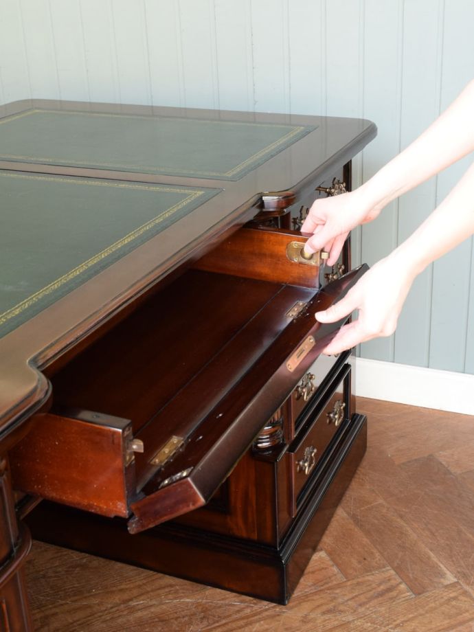 引き出しの細工