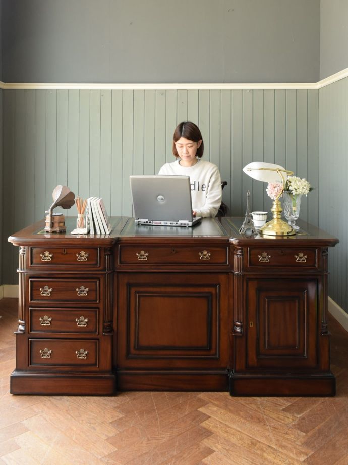 両面使えるプレジデントデスク