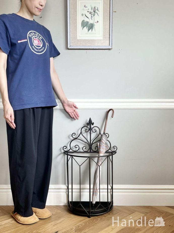 アンティーク風のおしゃれな傘立て