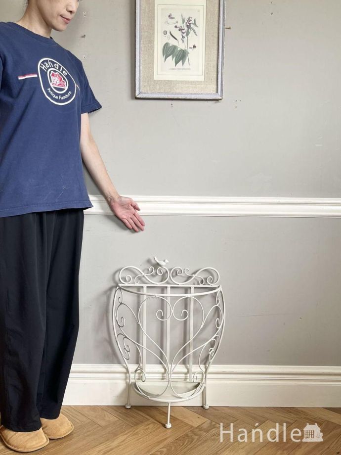 アンティーク風のおしゃれな傘立て