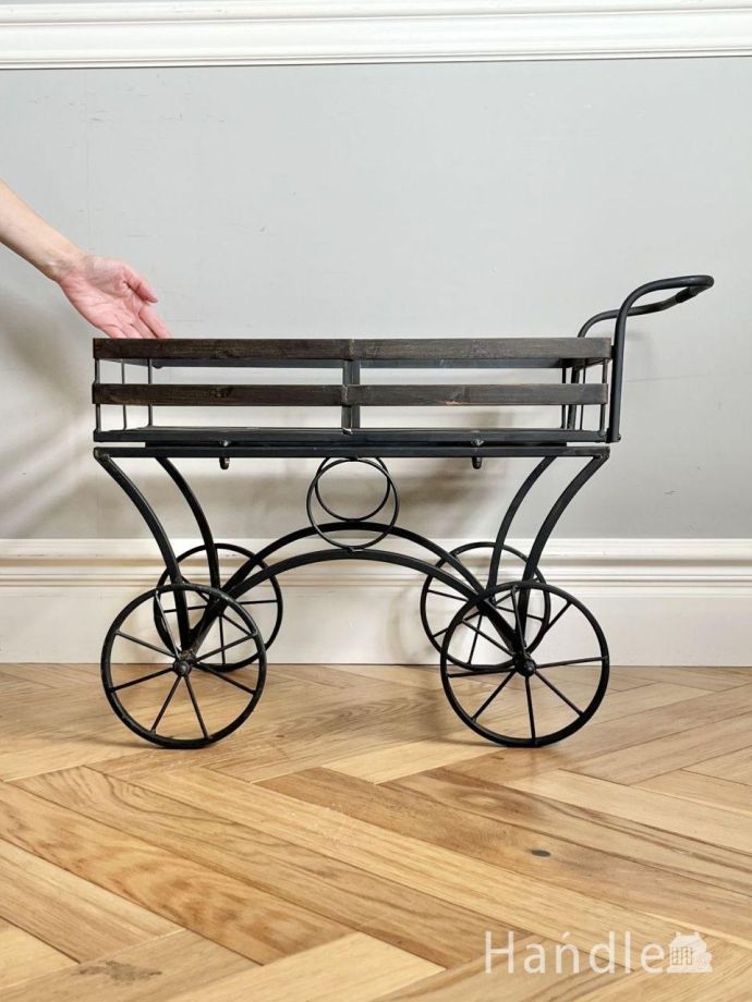 どこにでも置けるサイズ