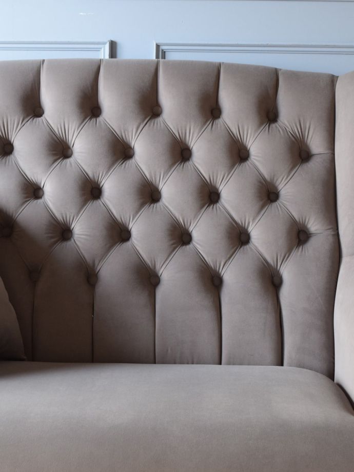 ソファの背もたれ