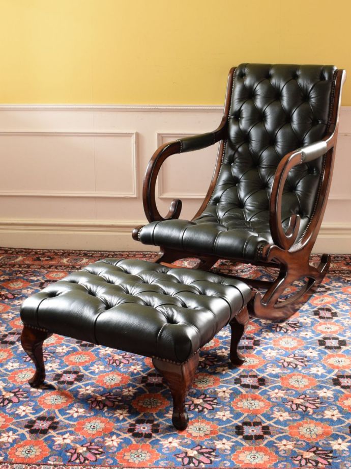 チェスターフィールドのオットマン