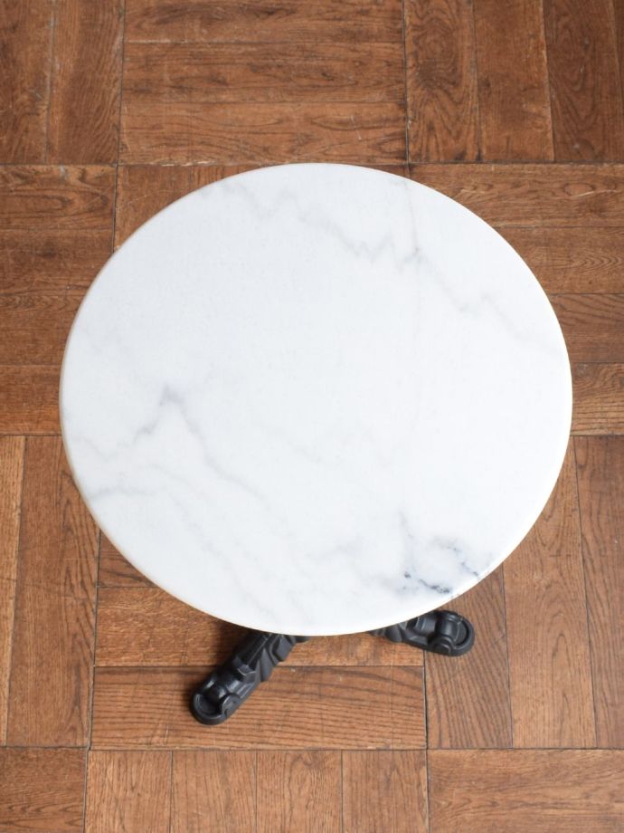 サイドテーブルの天板の形