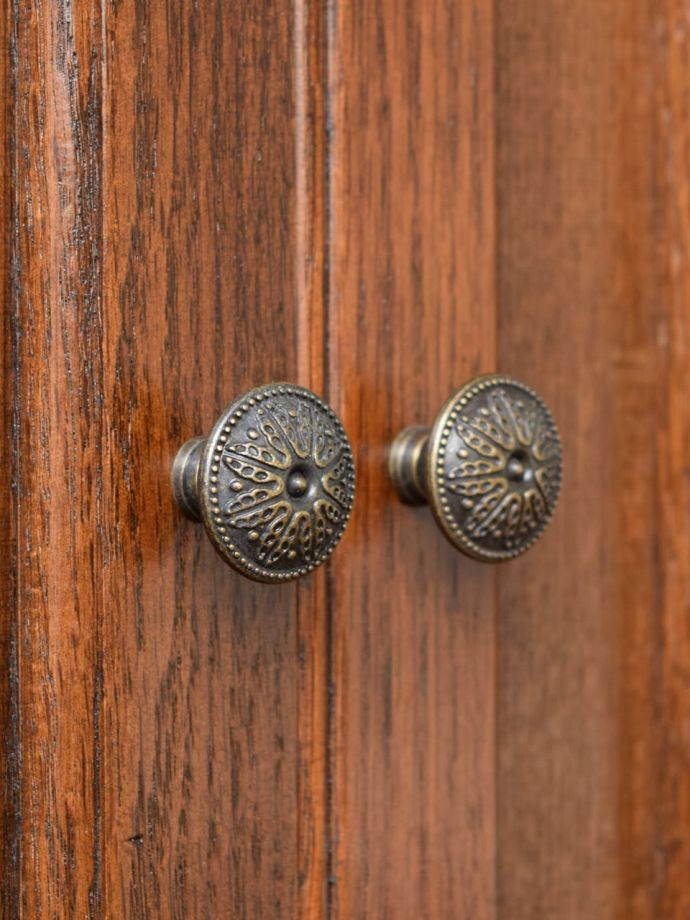 アンティーク調家具の取っ手