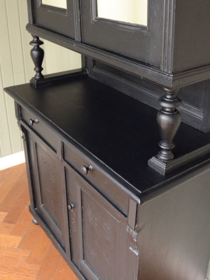 キャビネットのカウンター