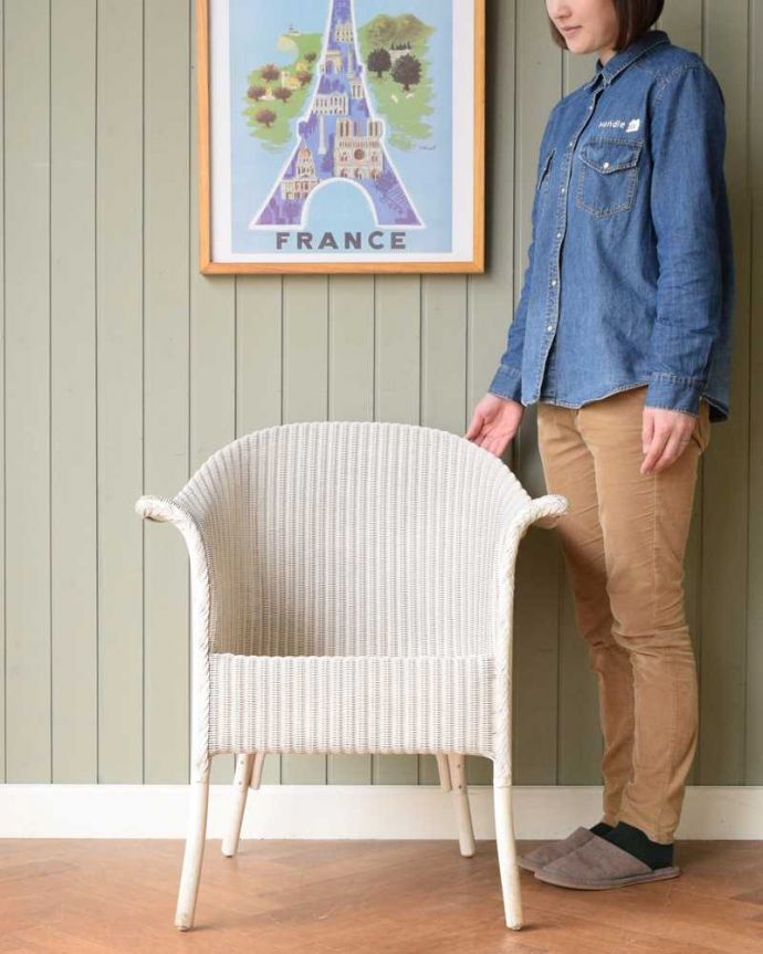 ロイドルーム アンティーク チェア 紙とワイヤーで造り出されたアンティークの椅子、ゆったりと過ごせるロイドルームチェア。ゆったりくつろぎの時間に・・・見て楽しむだけでなく、使って本当の良さがわかるのがロイドルームチェア。(z-046-c)