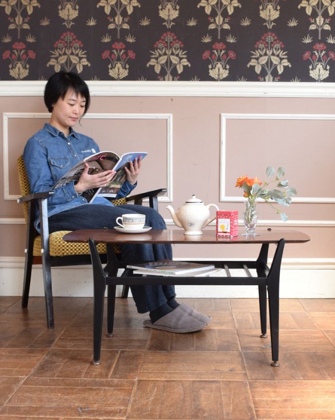 アンティークのテーブル アンティーク家具 カッコイイ北欧インテリア、ネイサン社よりヴィンテージコーヒーテーブル。スマートなカッコよさが人気のヒミツ北欧デザインのコーヒーテーブルは見た目のカッコよさと、どんなお部屋にも似合っちゃうシンプルなデザインが人気です。(z-056-f)