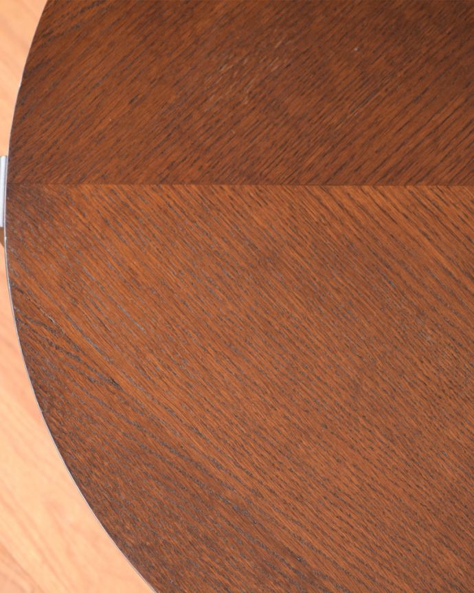 アンティークのテーブル アンティーク家具 アンティークの英国家具、ハーフムーン型のコンソールテーブル。修復には自信がありますHandleでは専門の職人が修復する際、古い塗装を剥離してキレイにお直ししています。(z-062-f)