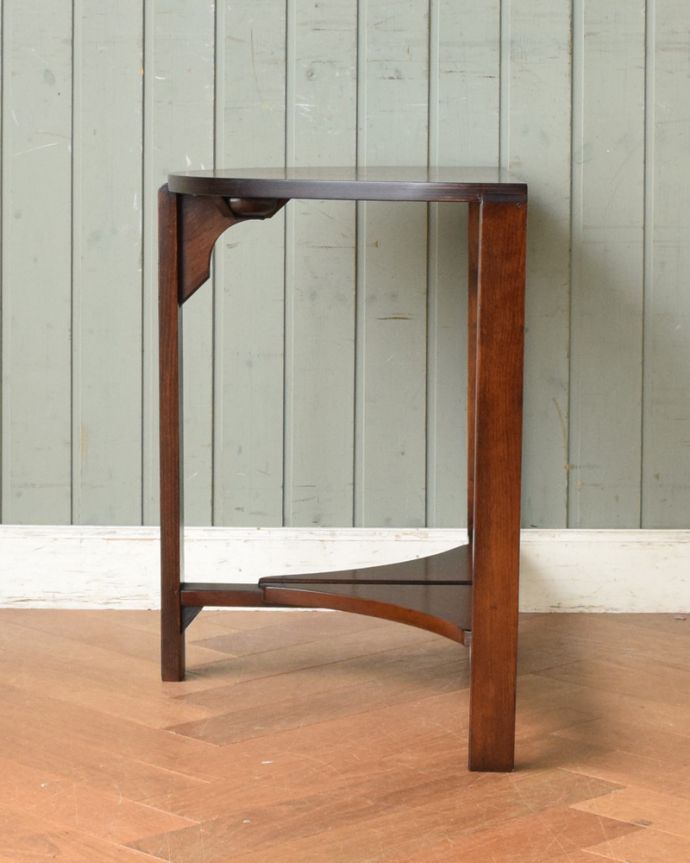 アンティークのテーブル アンティーク家具 アンティークの英国家具、ハーフムーン型のコンソールテーブル。グルッと180度。(z-062-f)