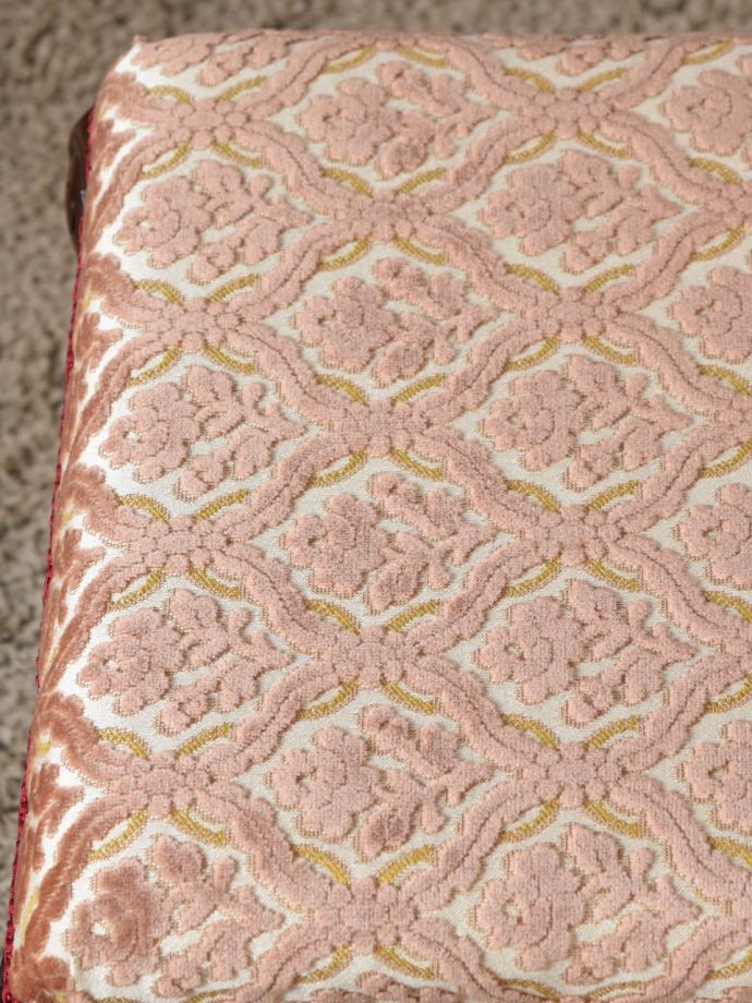 アンティークスツールの生地