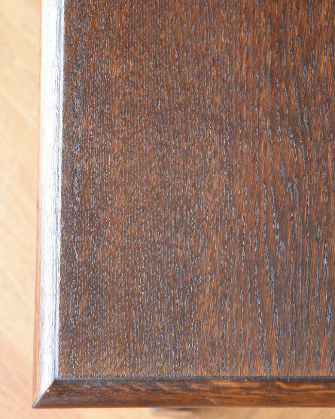 アンティークのテーブル　アンティーク家具　おしゃれなアンティーク家具、引き出し付きのコンソールテーブル。修復には自信がありますHandleでは専門の職人が修復する際、古い塗装を剥離してキレイにお直ししています。(z-068-f)