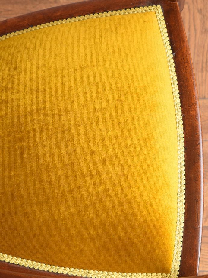 サロンチェアの座面の生地