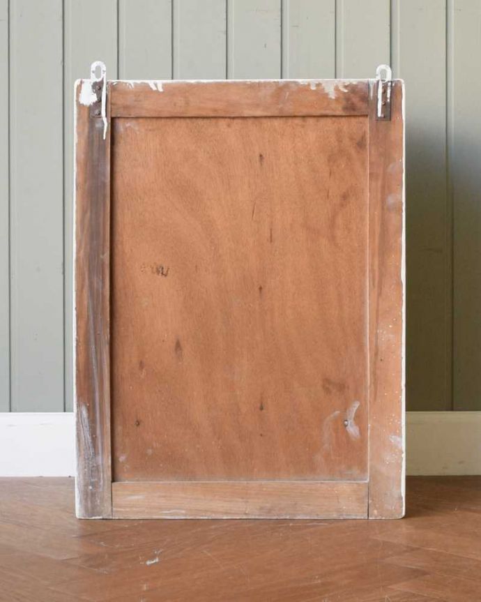 ウォールキャビネット　アンティーク家具　フランスで見つけた引き出し付きグリアージュのスモールキャビネット（ホワイト） 。後ろ姿も見て下さい。(z-076-f)